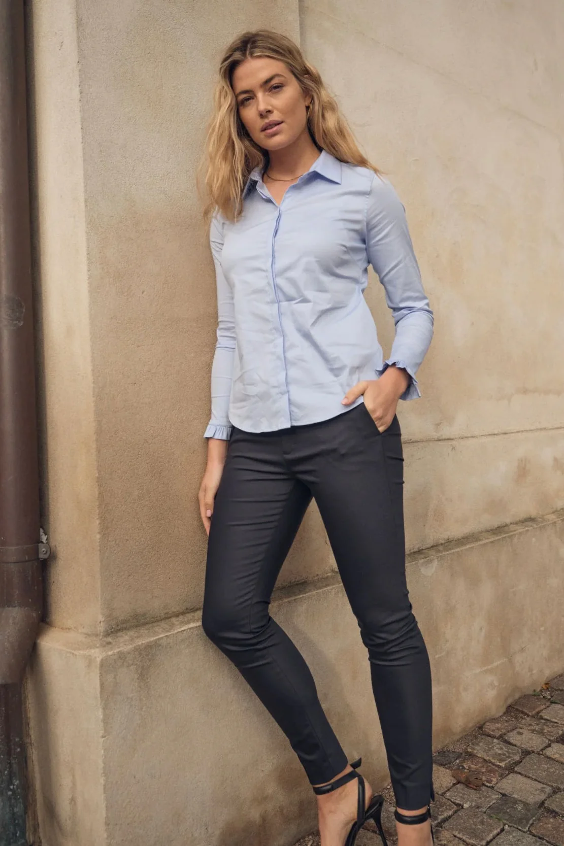 Abbey Night Pant Sustainable | Navy | Bukser fra Mos Mosh - Image 4