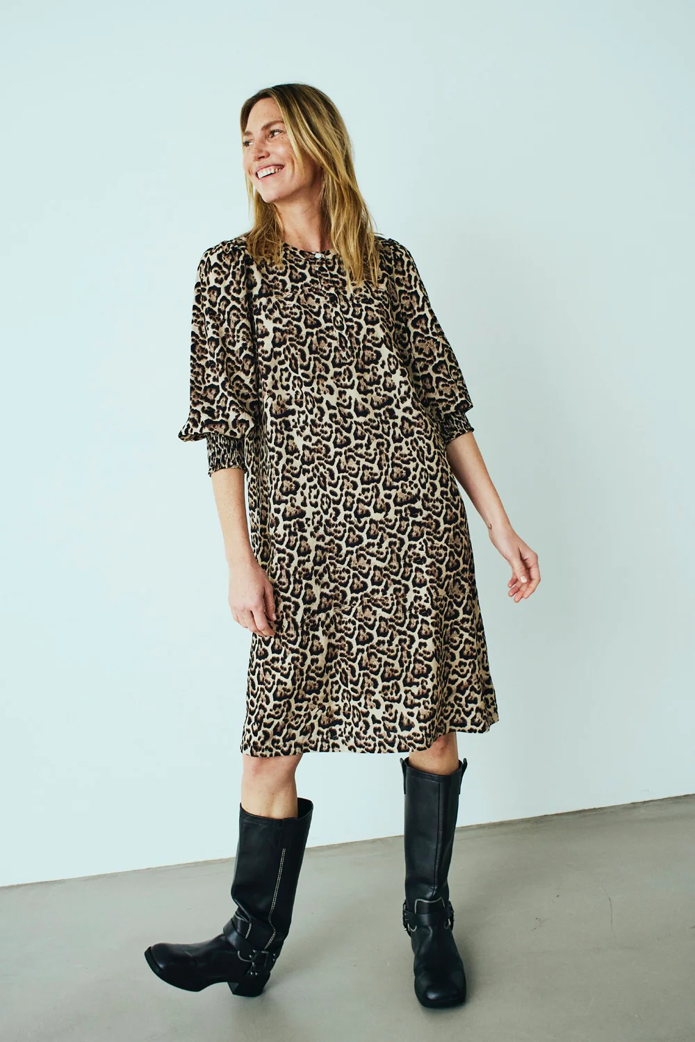 Aby Dress 206608 | Oxford Tan W. Black | Kjole fra Freequent - Image 5