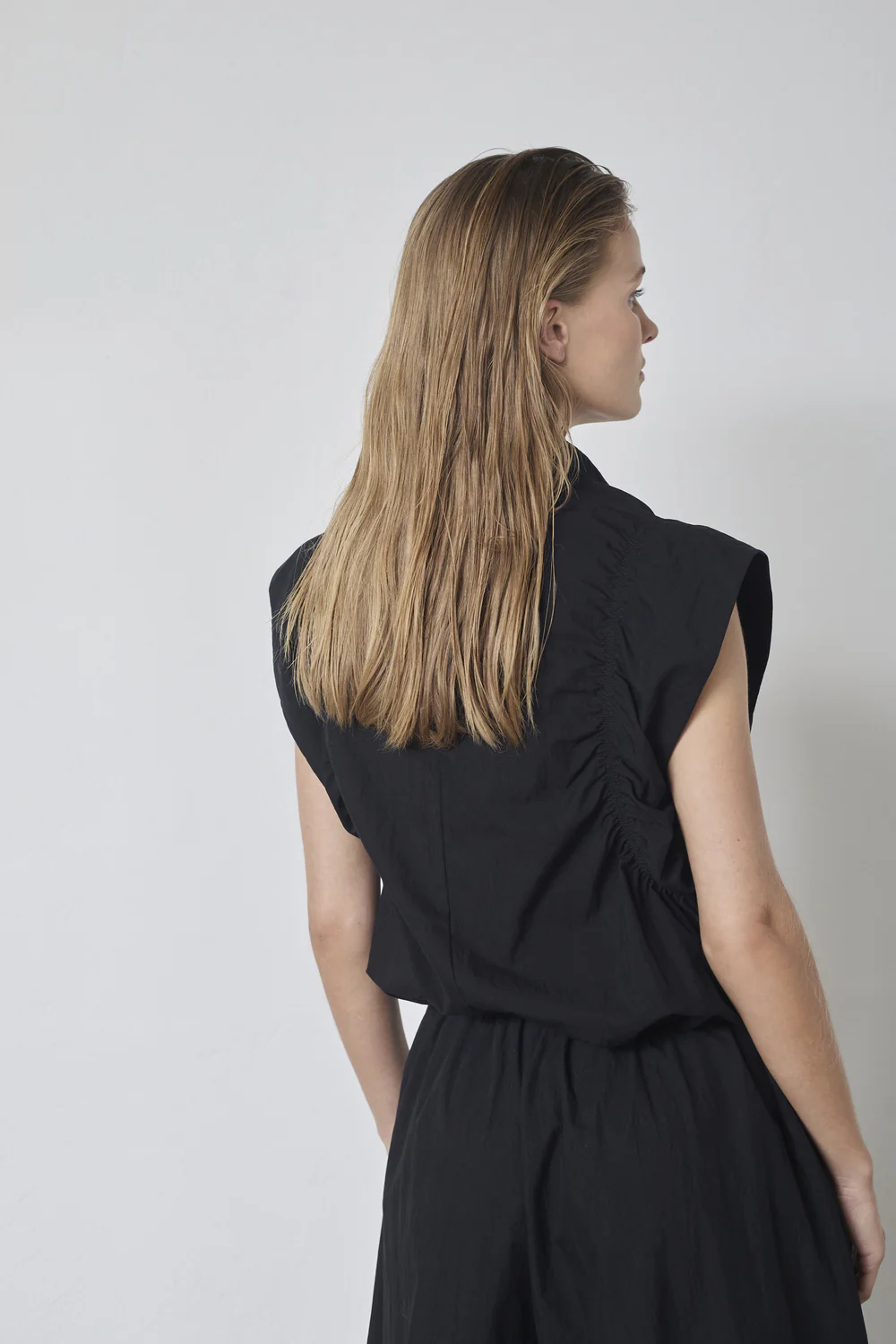 Acasia Waistcoat 40042 | Black | Blazer fra Co'couture - Image 5