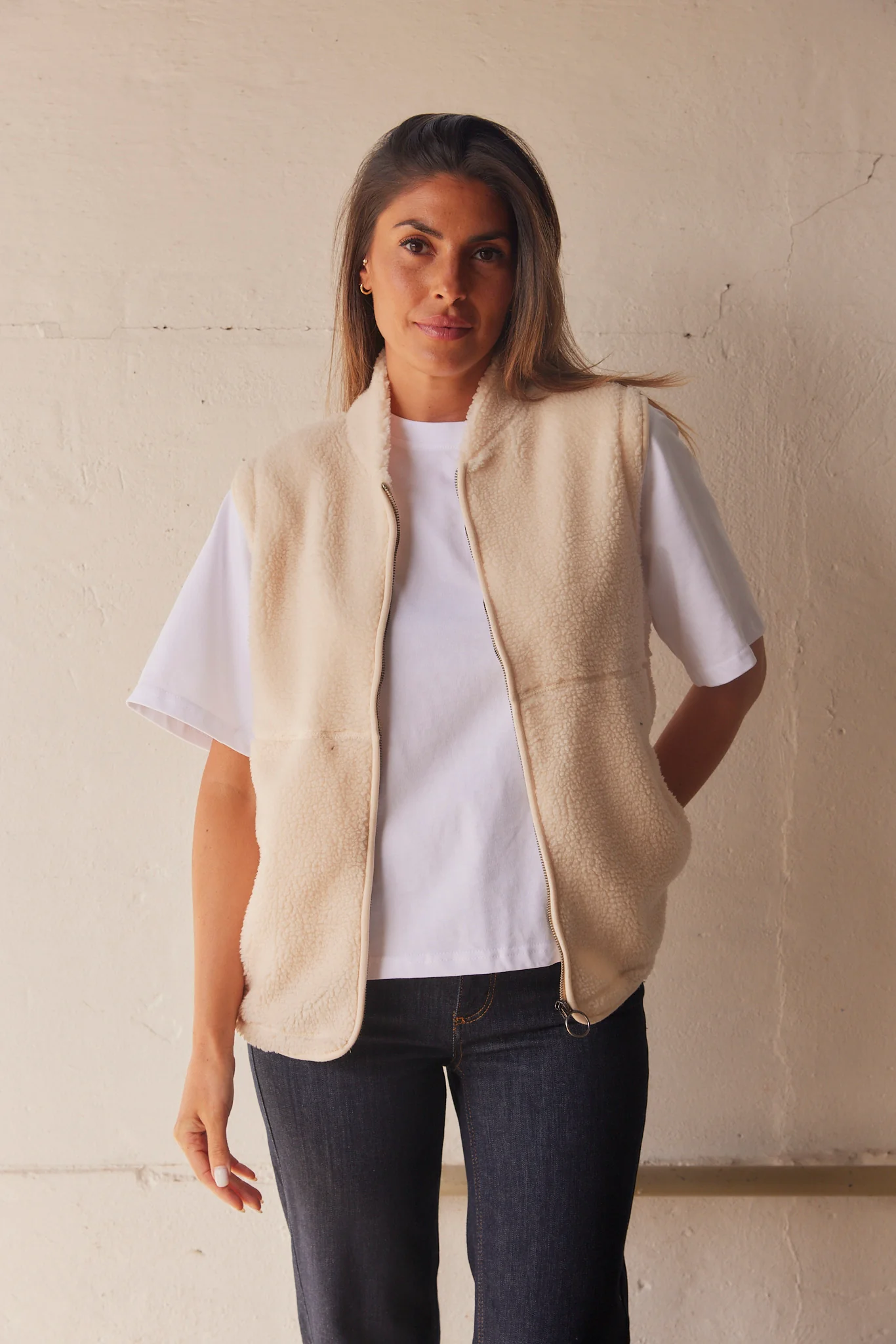 Ada Waistcoat | Creme | Teddy vest fra French Laundry