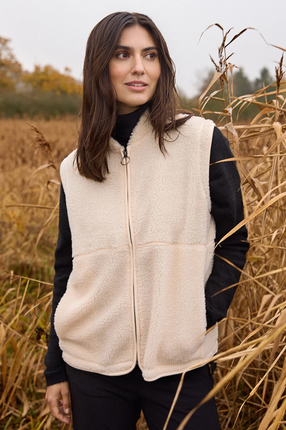 Ada Waistcoat | Creme | Teddy vest fra French Laundry - Image 6