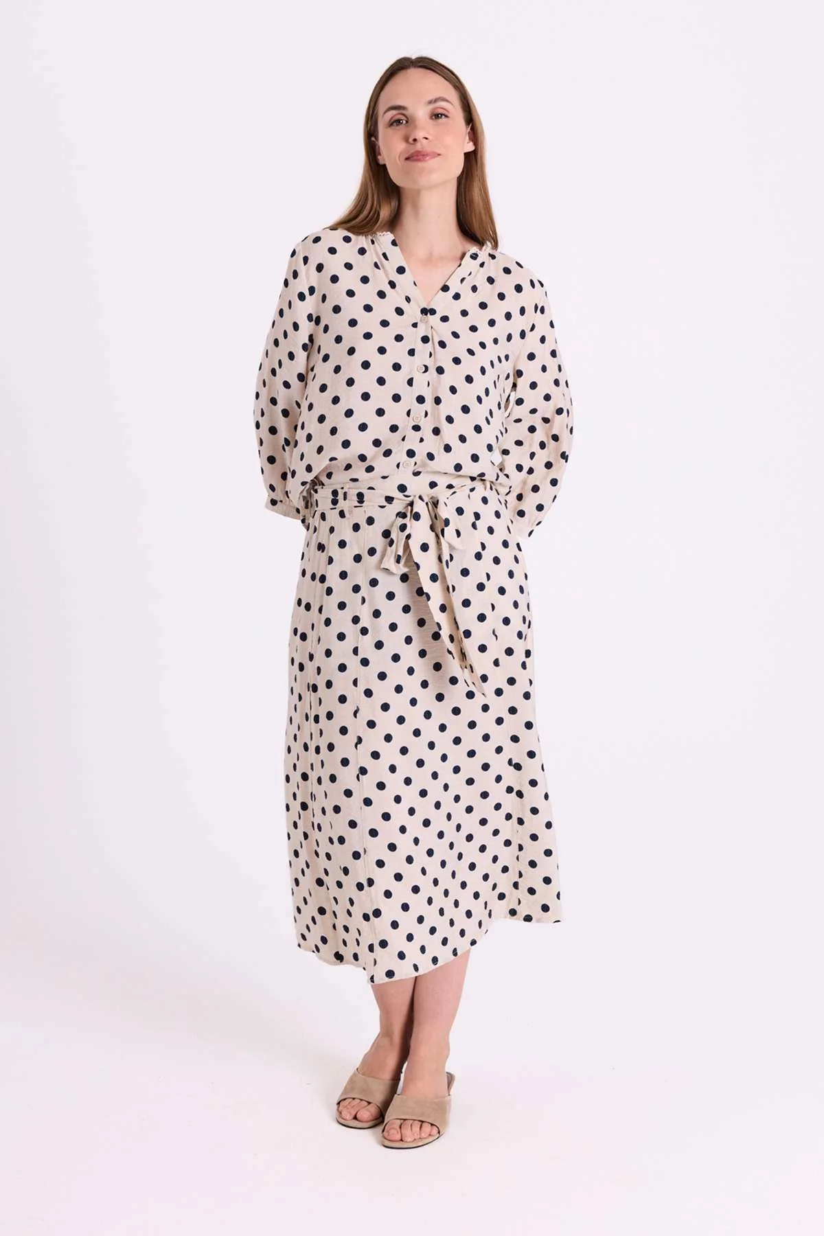 Alma Blouse 207683 | Moonbeam W. Navy Blazer | Bluse fra Freequent - Image 3