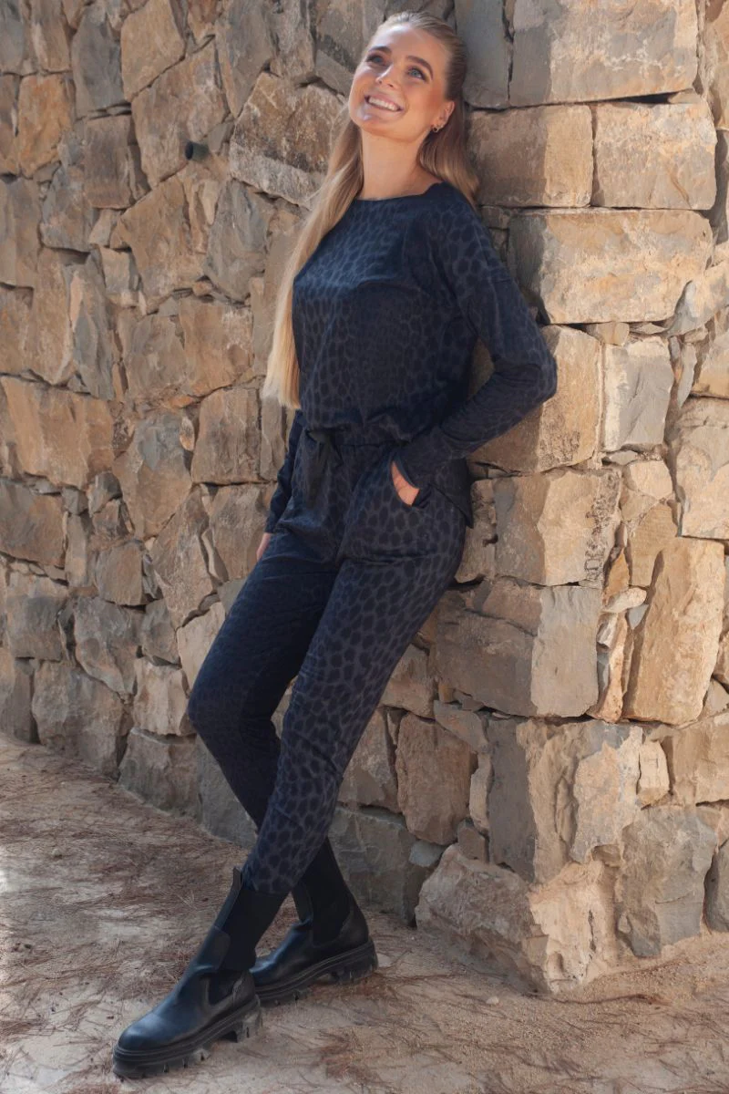 Alma Pants (Fleece) | Dark Grey Leo | Bukser fra Liberté - Image 3