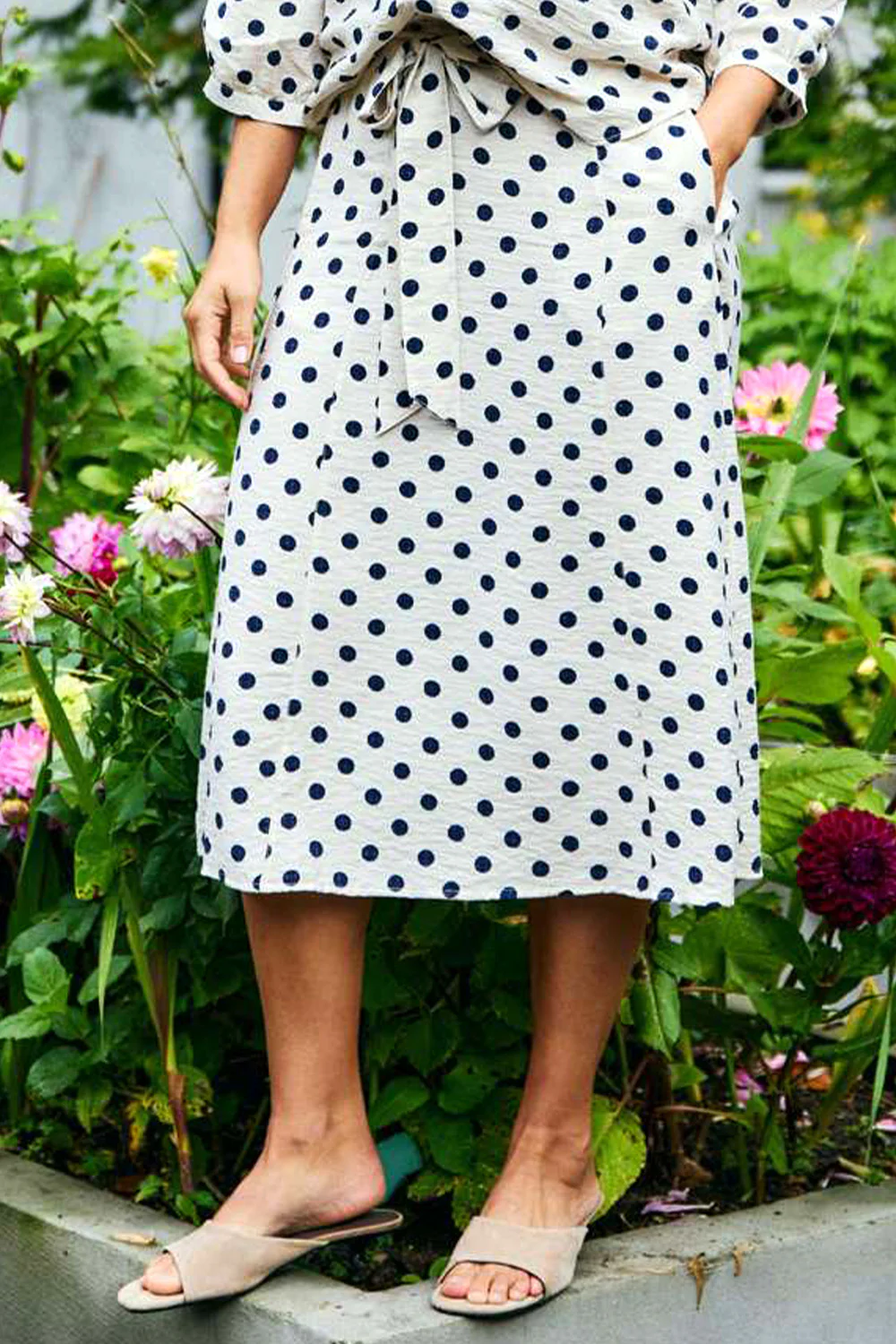Alma Skirt 207682 | Moonbeam W. Navy Blazer | Nederdel fra Freequent