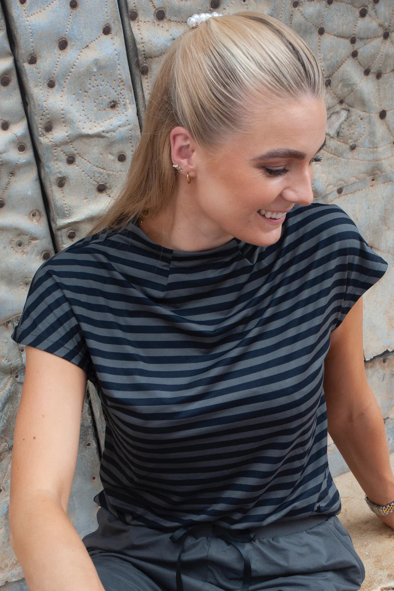 Alma Top | Dark Grey Black Stripe | Bluse fra Liberté - Image 2