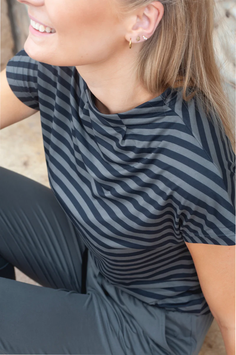 Alma Top | Dark Grey Black Stripe | Bluse fra Liberté - Image 3