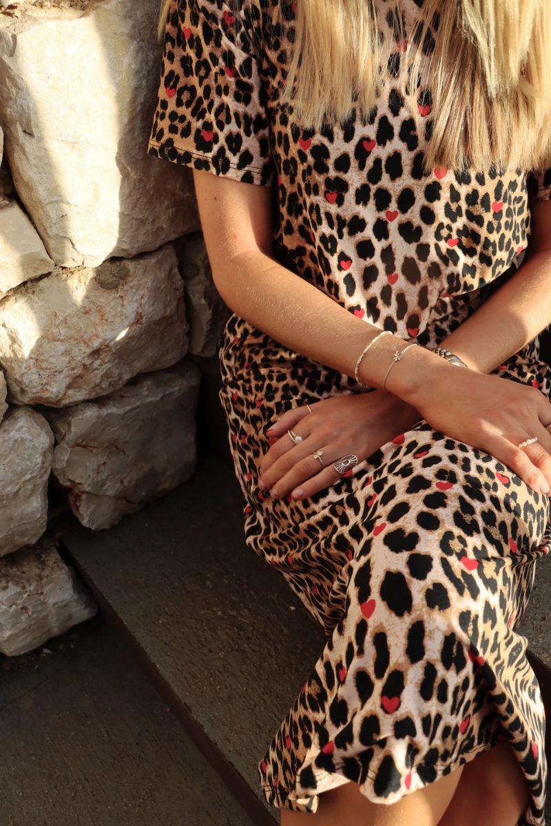 Alma Tshirt Dress | Lux Leo Red Heart | Kjole fra Liberté - Image 3
