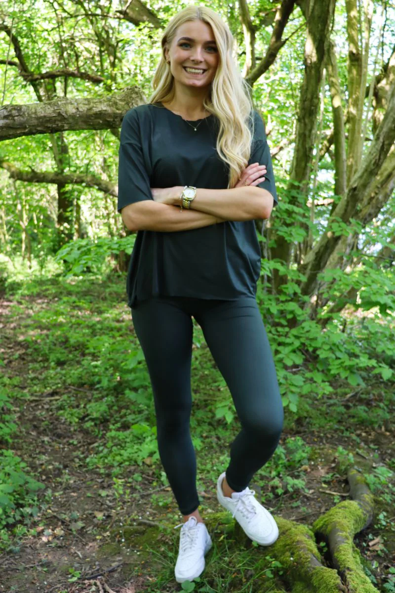 Alma Tshirt | Dusty Army | TShirt fra Liberté - Image 6