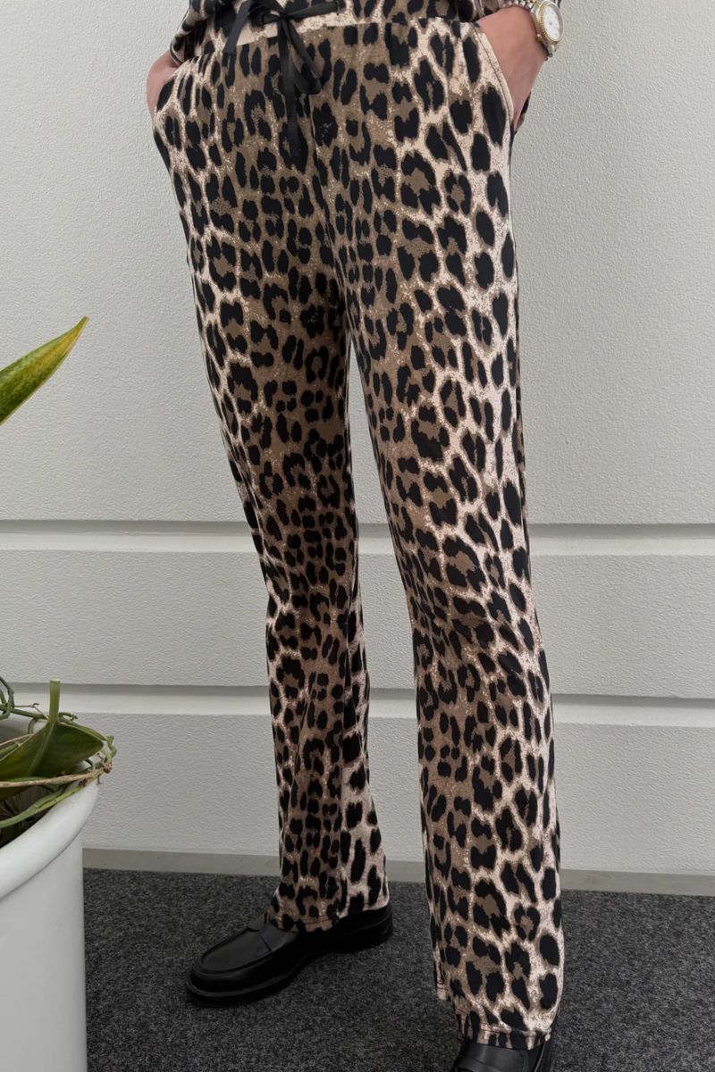 Alma Wide Pants | Big Lux Leo Fossil | Bukser fra Liberté - Image 9
