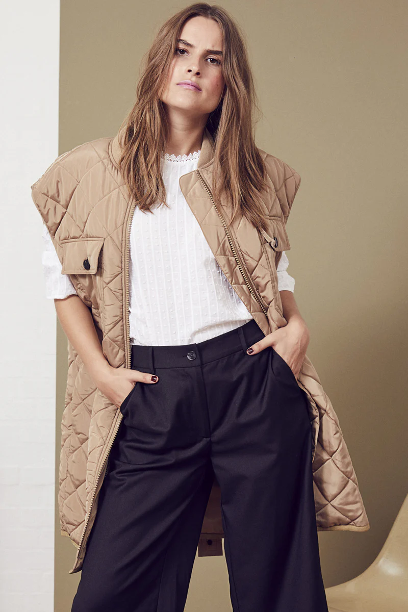 Anaya Quilt Vest | Khaki | Jakke fra Co'couture - Image 2