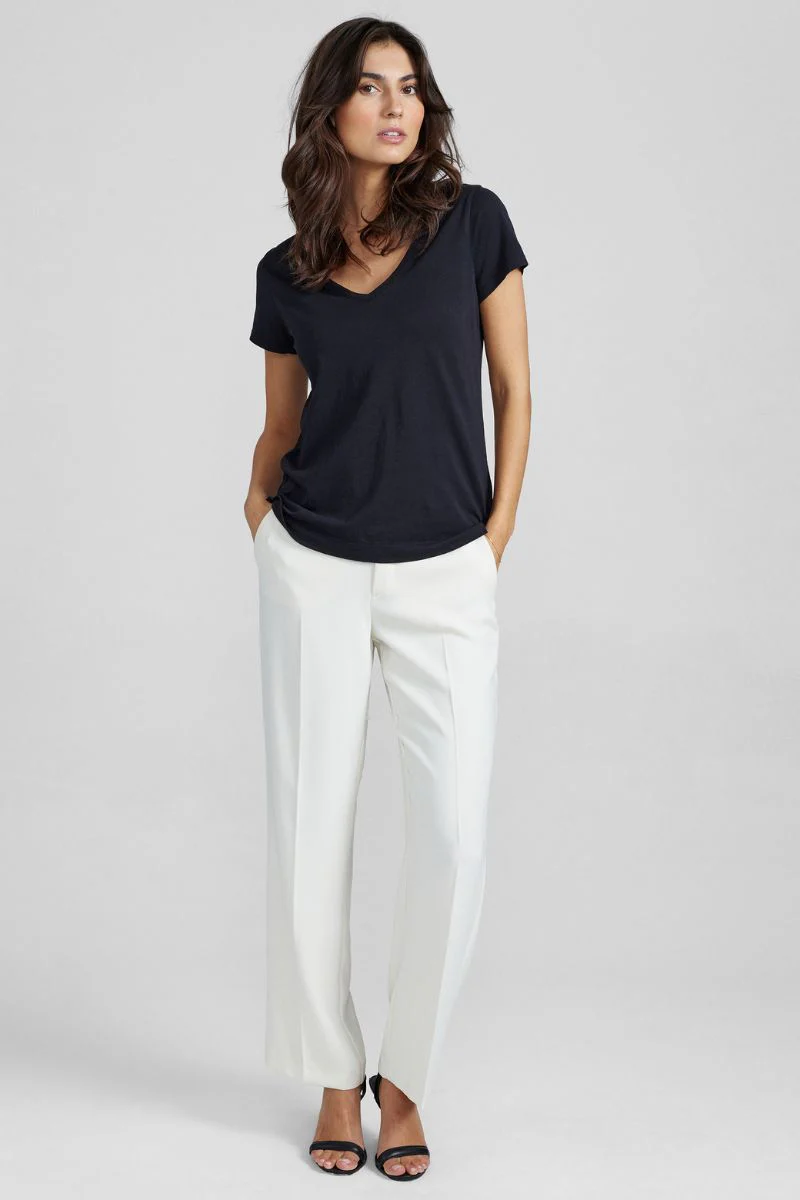 Arden Organic V-SS Tee | Black | T-Shirt fra Mos Mosh - Image 7