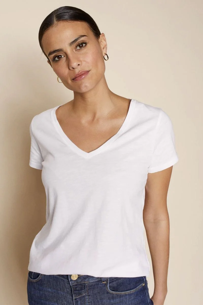 Arden Organic V-SS Tee | White | T-Shirt fra Mos Mosh - Image 7
