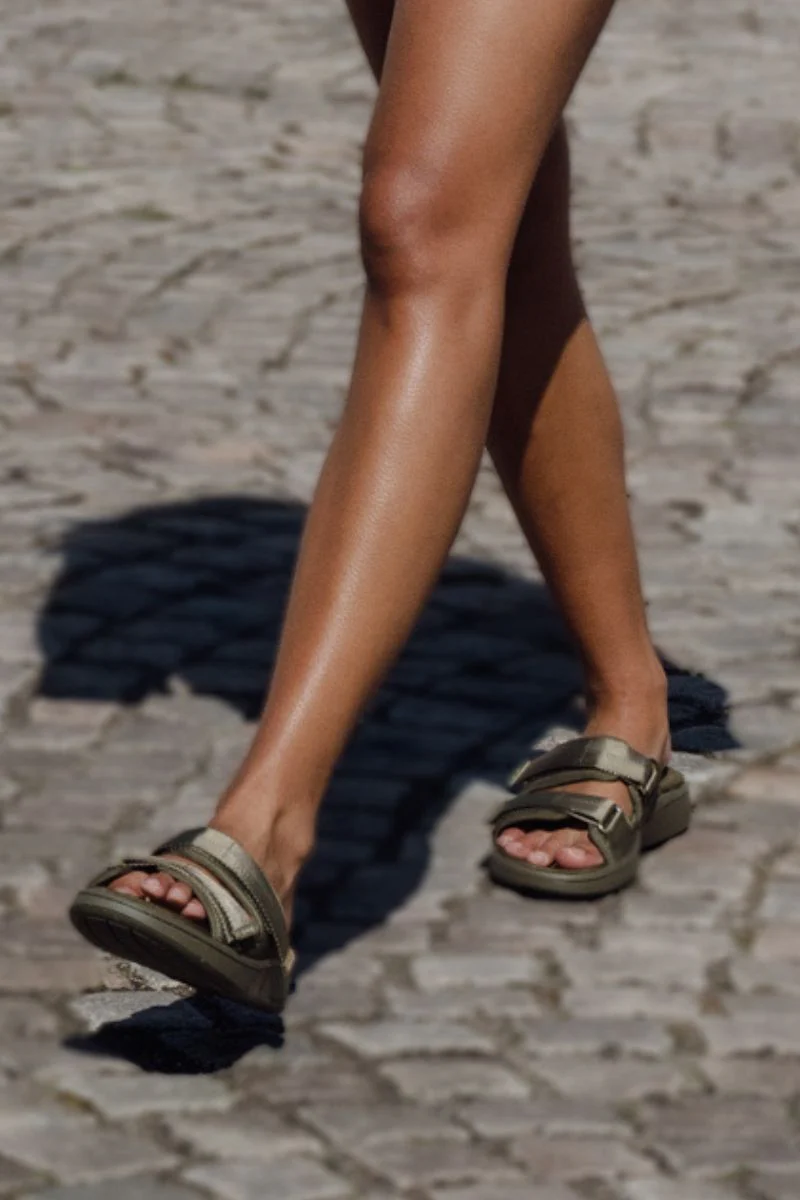 Asta Canvas WL952 | Dark Olive | Sandaler fra Woden - Image 2