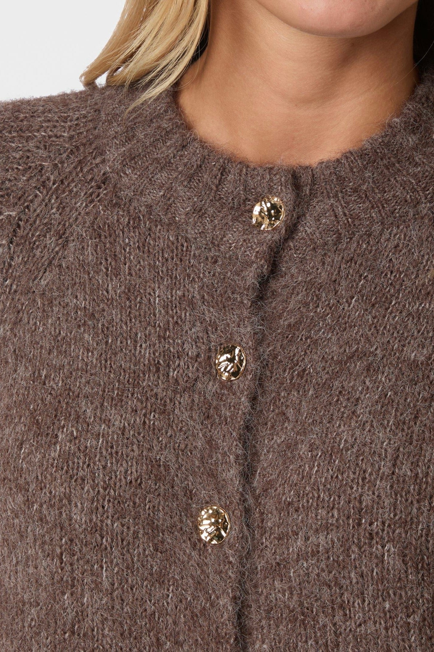 Benuta Fluffy Knit Cardigan | Light Brown | Strik fra Neo Noir - Image 6
