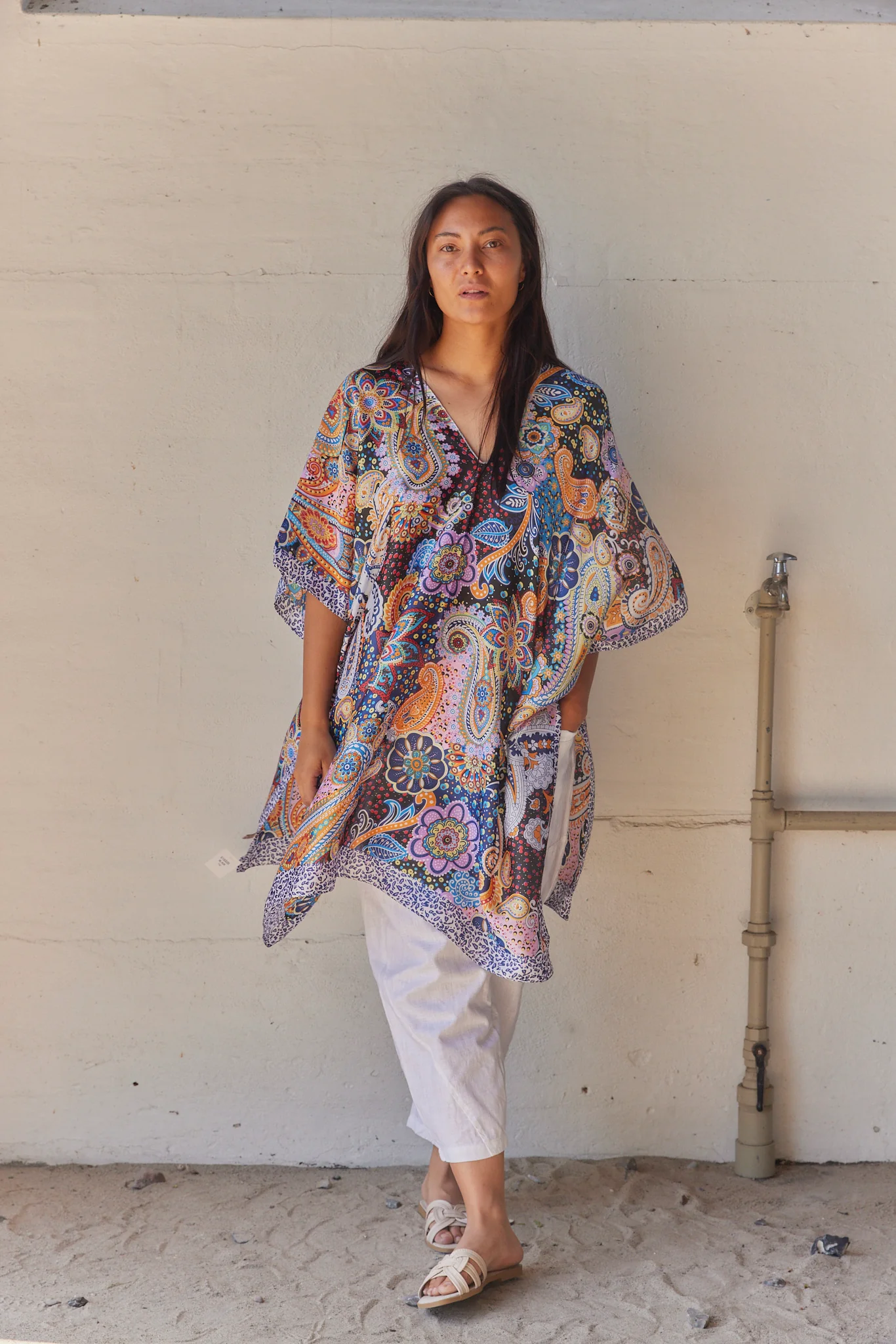 Bohemian Bay Dress | Black | Kjole fra Atelier C - Image 3