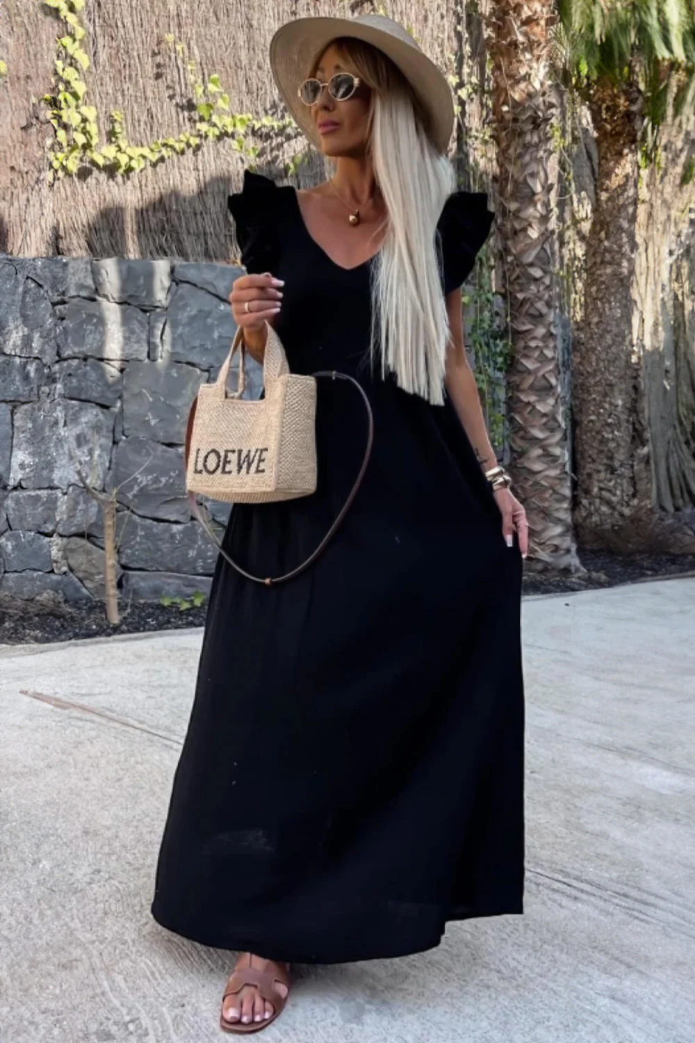 Buttoned back Dress | Black | Kjole fra Avery