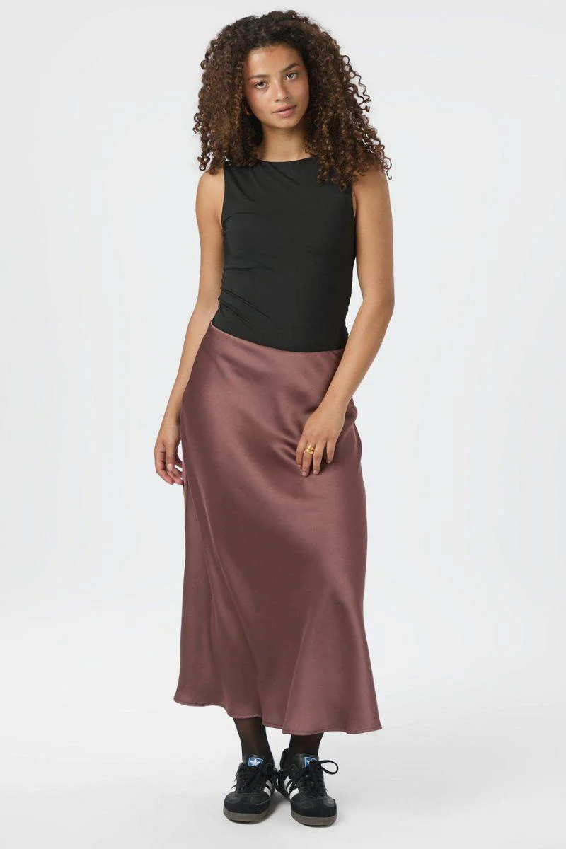 Bovary Skirt | Dark Rose | Nederdel fra Neo Noir - Image 7