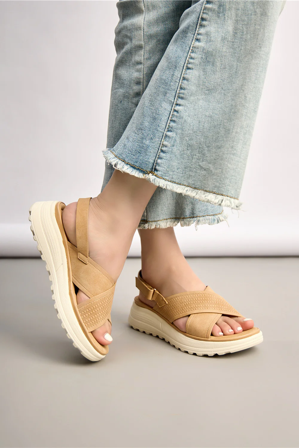 Bris Sandals | Camel | Sandaler fra Lazy Bear - Image 2