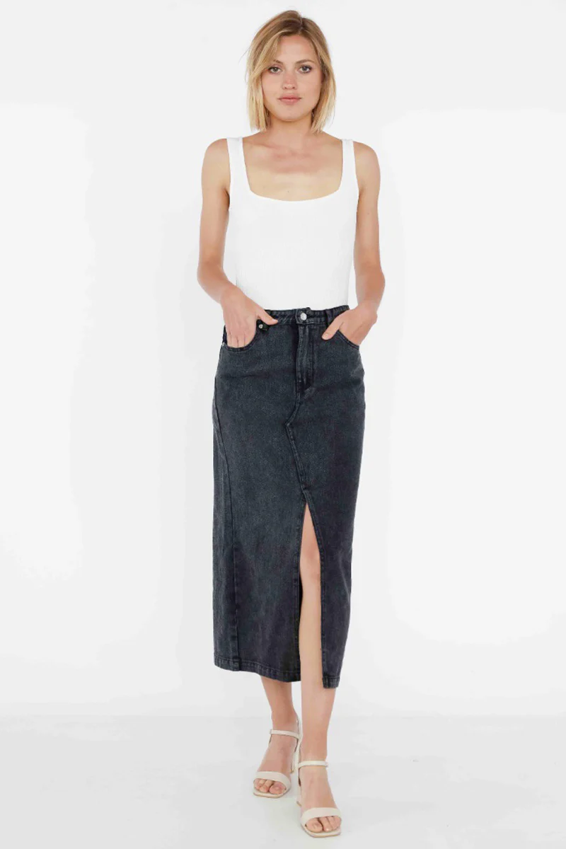 Bye Bye Birdie | Black | Denim nederdel fra Statebird - Image 2