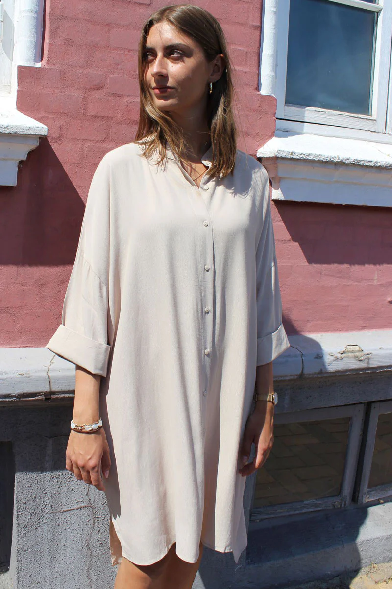 Susanna SS Shirt | Nude | Stor skjortekjole fra Liberté