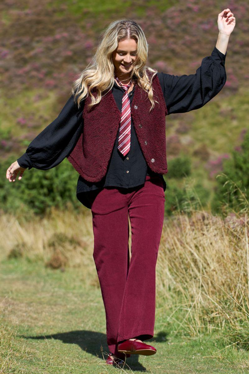 Cora Corduroy Box Pant | Wine | Bukser fra Black Colour - Image 3