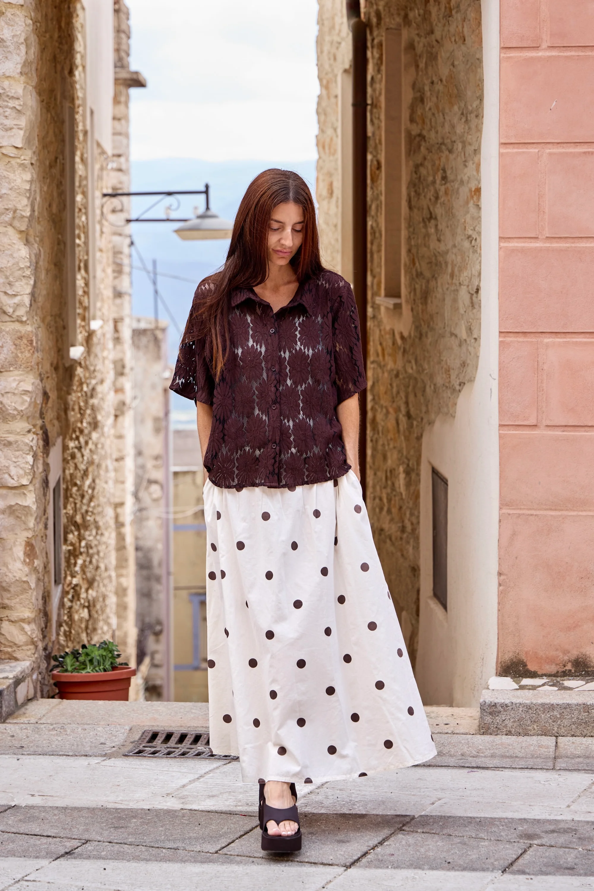 Cosmos Ss Flower Shirt | Chocolate | Skjorte fra Black Colour - Image 3