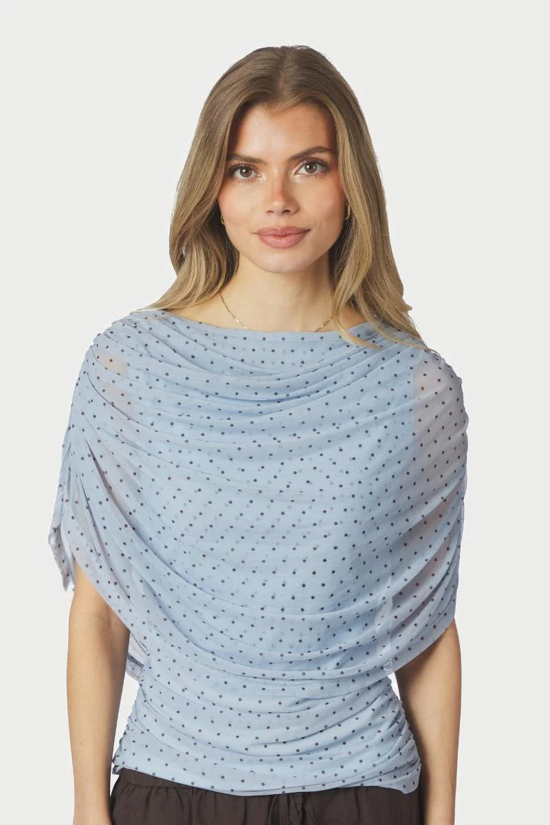 Cottuna Dot Drapy Mesh Top | Light Blue | Bluse fra Neo Noir - Image 2