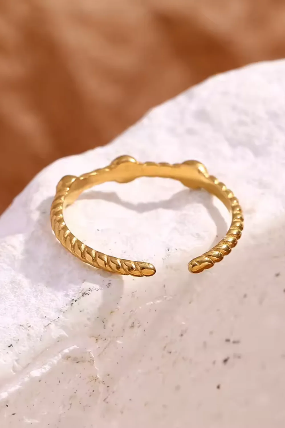 Crystal Twisted Ring | Ring fra Birdsong - Image 2