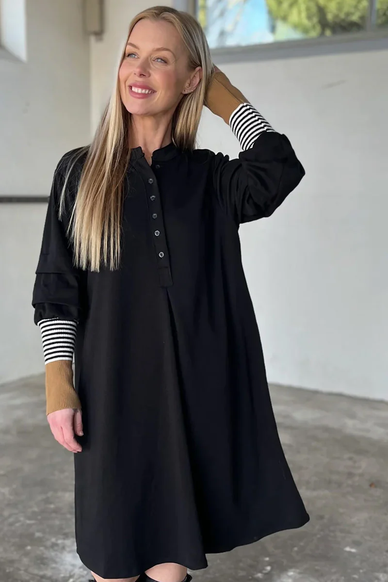 Cybele Dress | Black | Kjole fra Marta du Chateau - Image 2