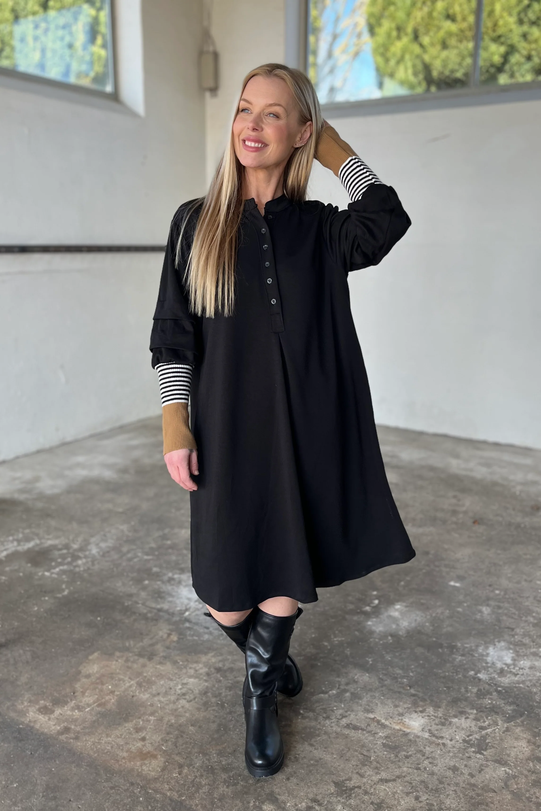 Cybele Dress | Black | Kjole fra Marta du Chateau - Image 8