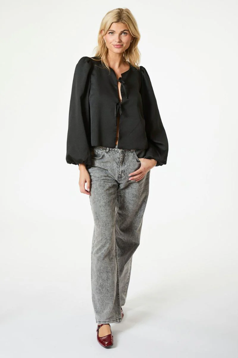 Daliska Dull Satin Blouse | Black | Bluse fra Neo Noir - Image 6