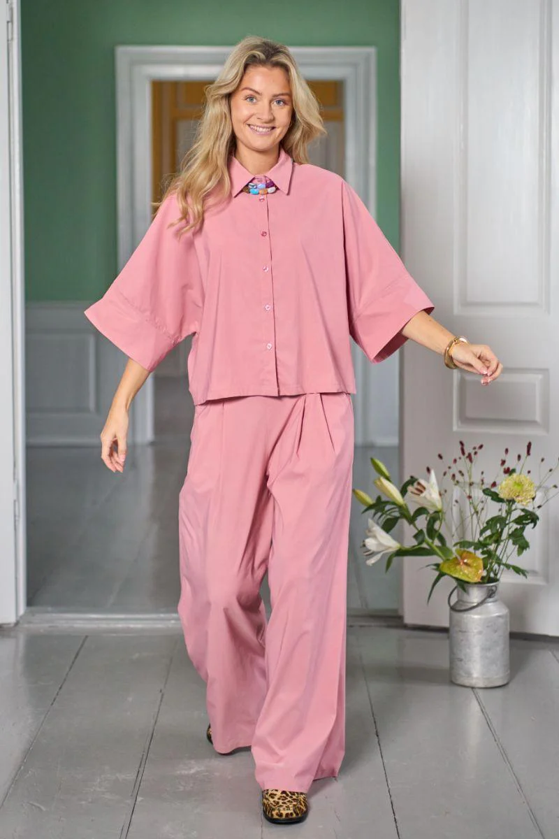 Davina Loose Shirt | Rose | Skjorte fra Black Colour - Image 5