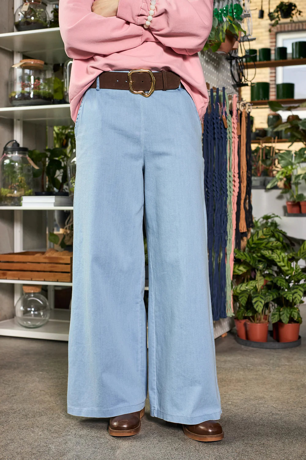 Denice Boxy Denim Pant | Lt. Denim | Bukser fra Black Colour - Image 2