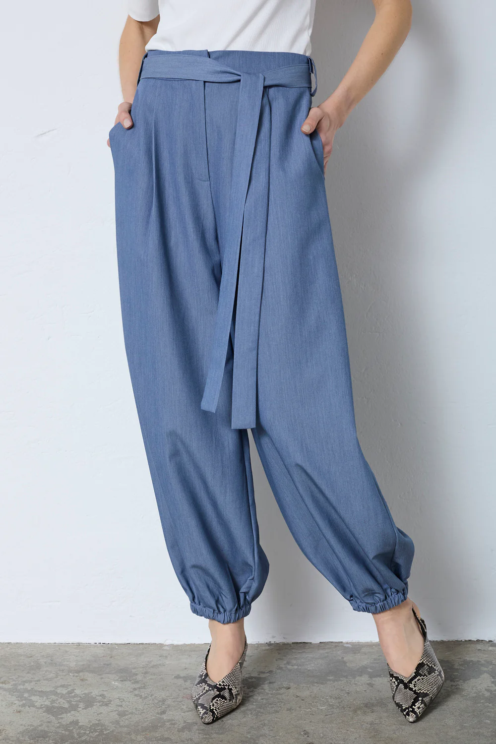 Elly Balloon Pant 41208 | Dusty Blue | Bukser fra Co'couture - Image 7
