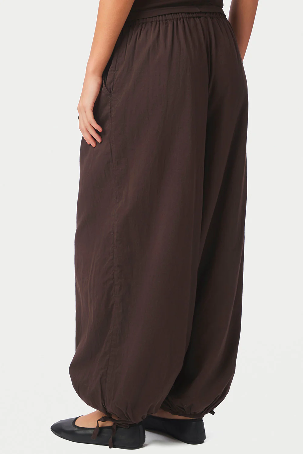 Elyse S Voile Balloon Pants | Dark Brown | Bukser fra Neo Noir - Image 7