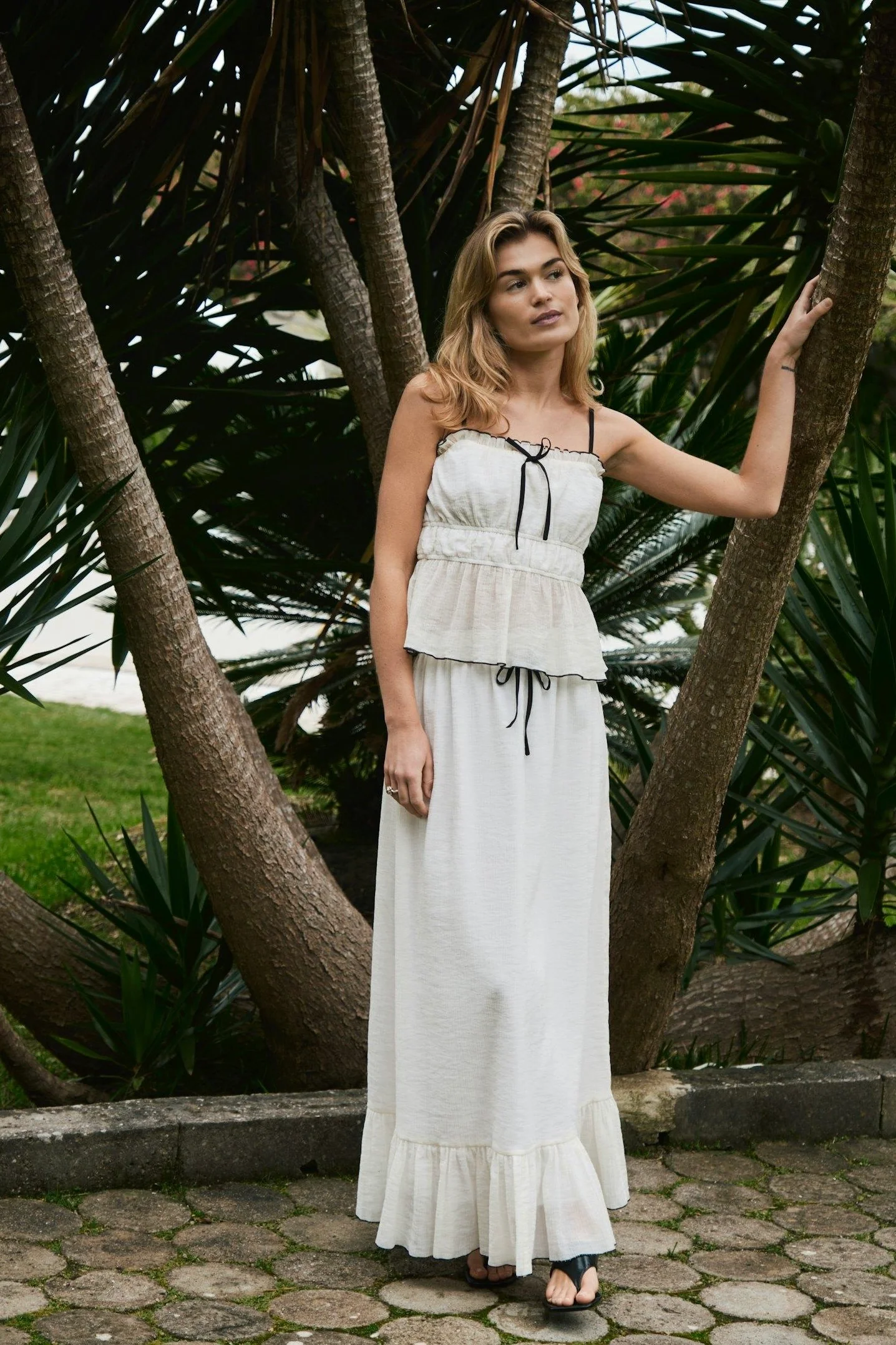 Emberly Crepe Top | Creme | Bluse fra Neo Noir - Image 10