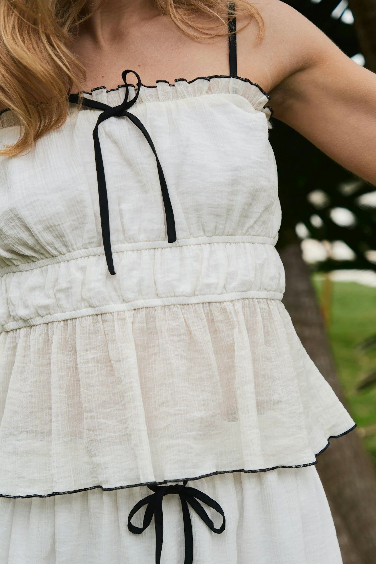 Emberly Crepe Top | Creme | Bluse fra Neo Noir - Image 5
