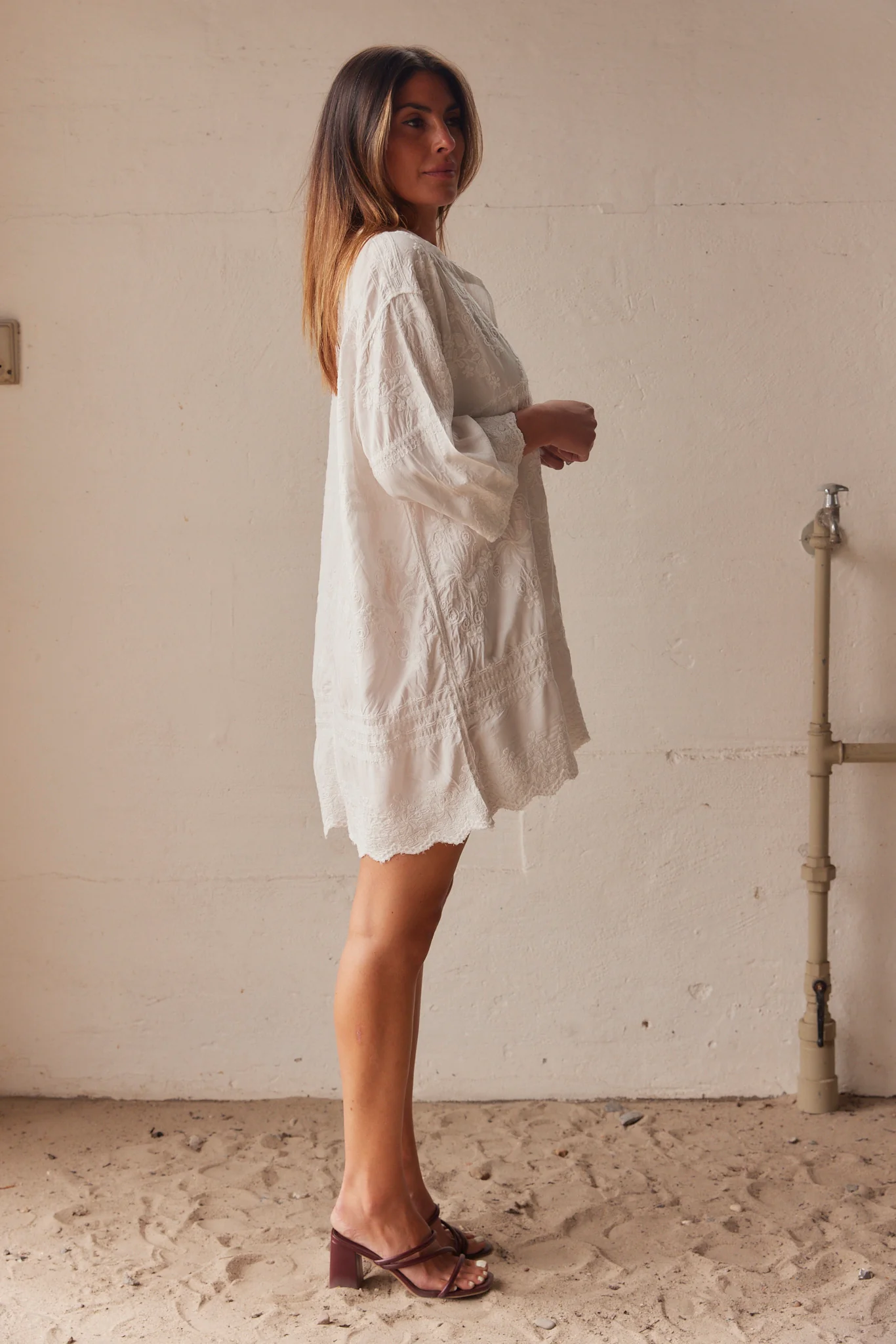 Embla Embroidered Shirt Dress | Skjorte fra Atelier C - Image 2