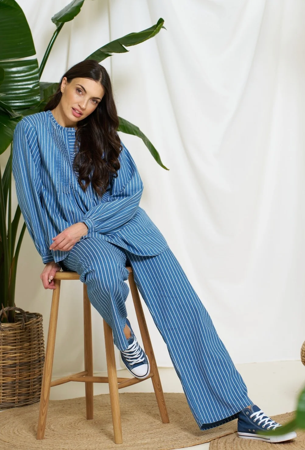 Eulalie Shirt | Medium Blue | Skjorte fra Marta du Chateau - Image 4