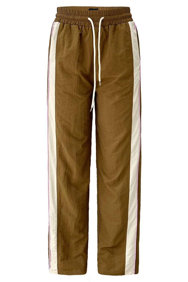 Eva Wide Track Pant | Mocca Ivory | Bukser fra Liberté - Image 2