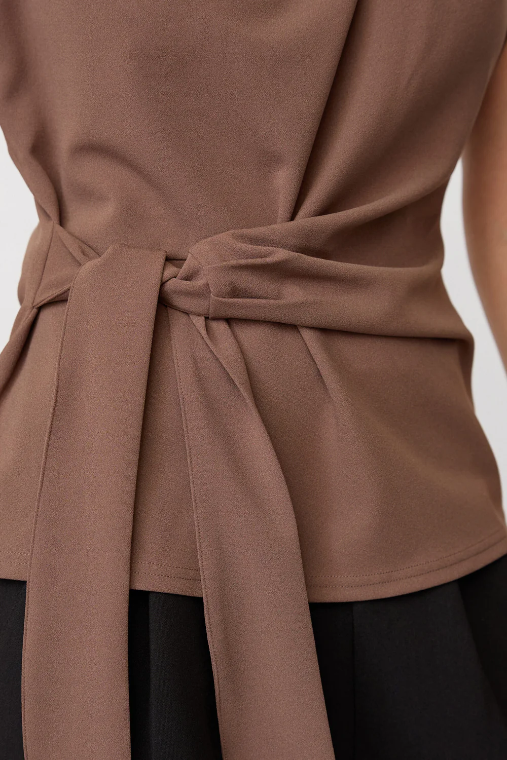 Falcon Pleat Top 45182 | Walnut | Top fra Co'couture - Image 4