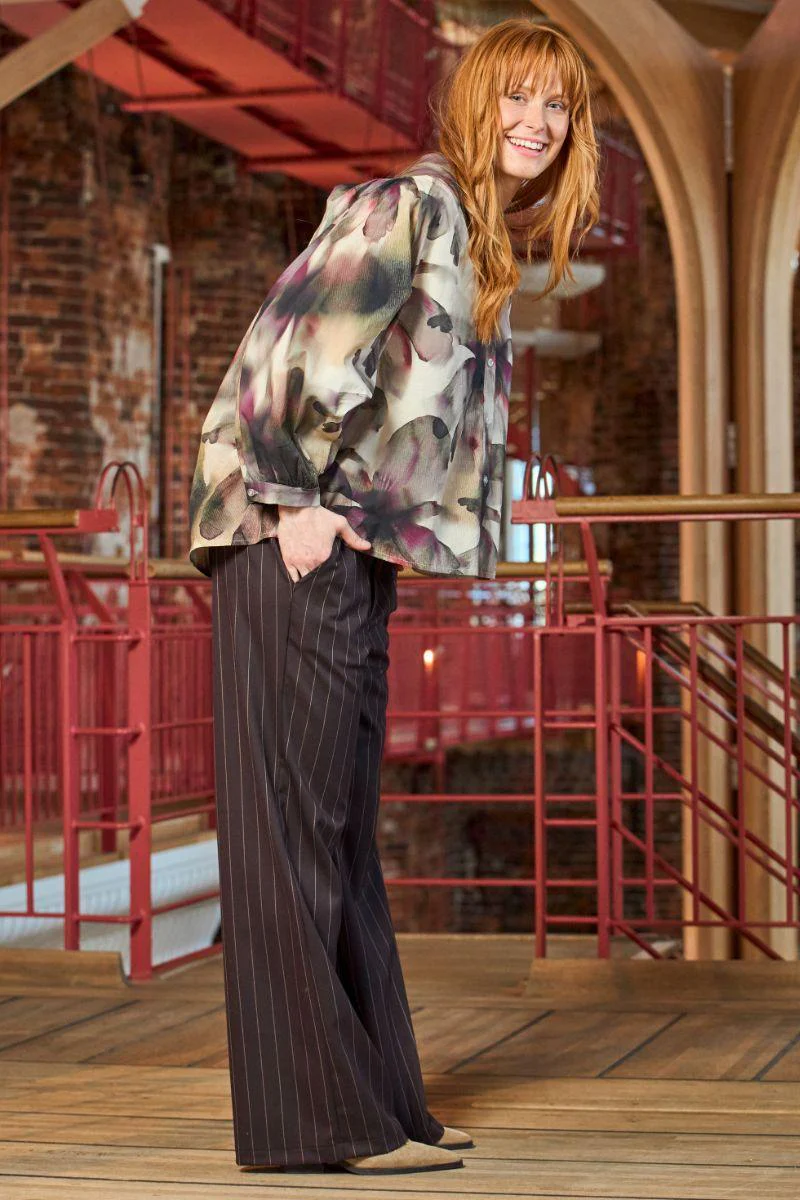 Filora Blouse | Plum Flower | Bluse fra Black Colour - Image 7