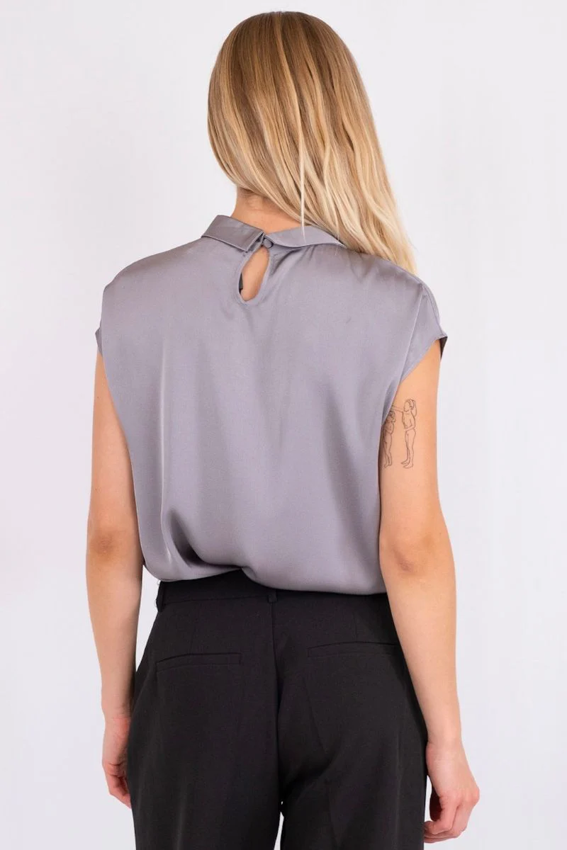 Fleur Drapy Satin Blouse | Grey | Bluse fra Neo Noir - Image 6