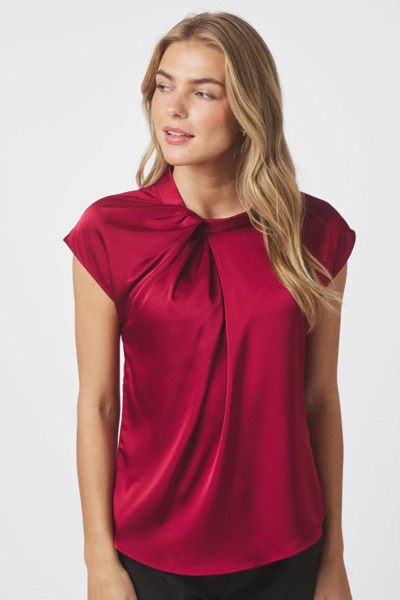 Fleur Drapy Satin Blouse | Wine | Bluse fra Neo Noir - Image 2