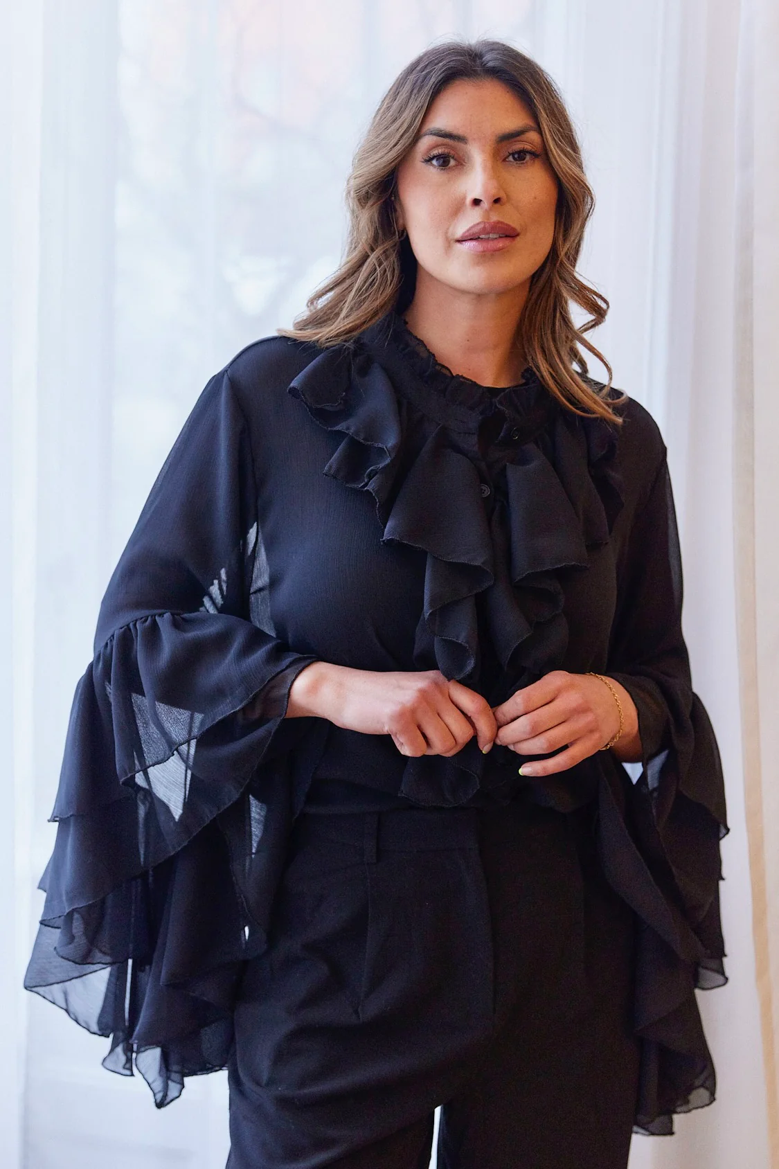 Flouncy Shirt | Black | Skjorte fra Atelier C - Image 5