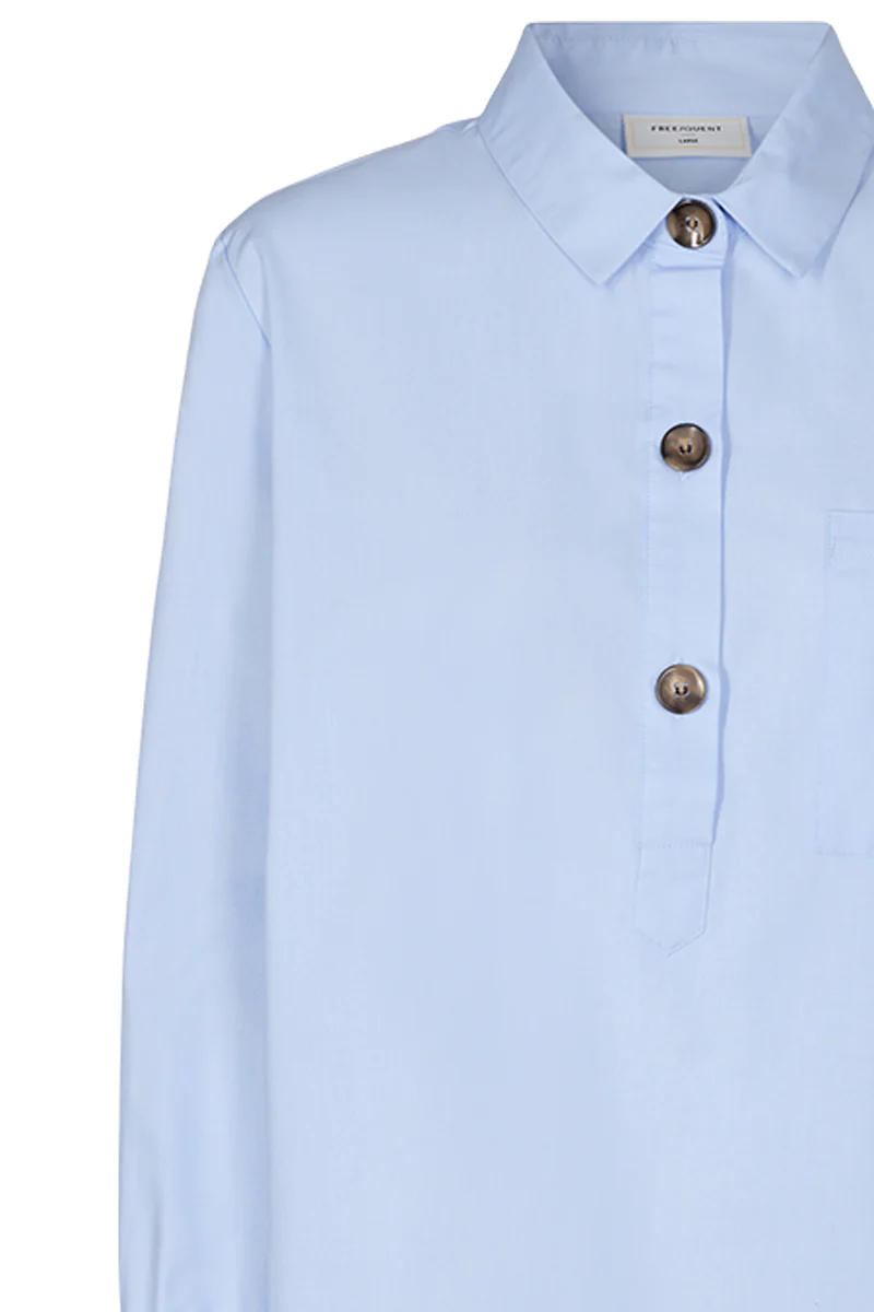 Flynn Shirt | Chambray Blue | Skjorte fra Freequent - Image 2