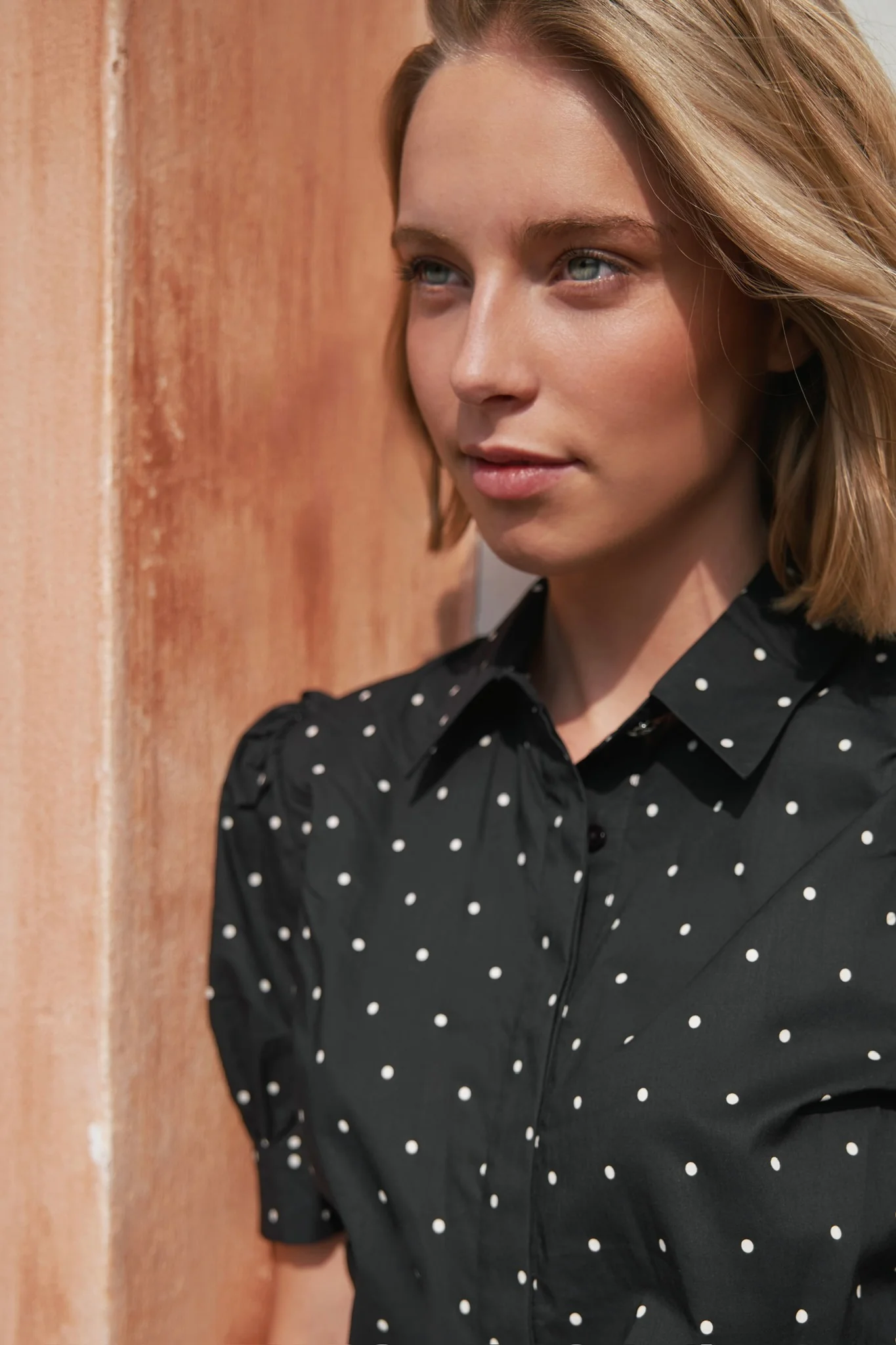 Frannie Dot Shirt | Black | Bluse fra Neo Noir - Image 2