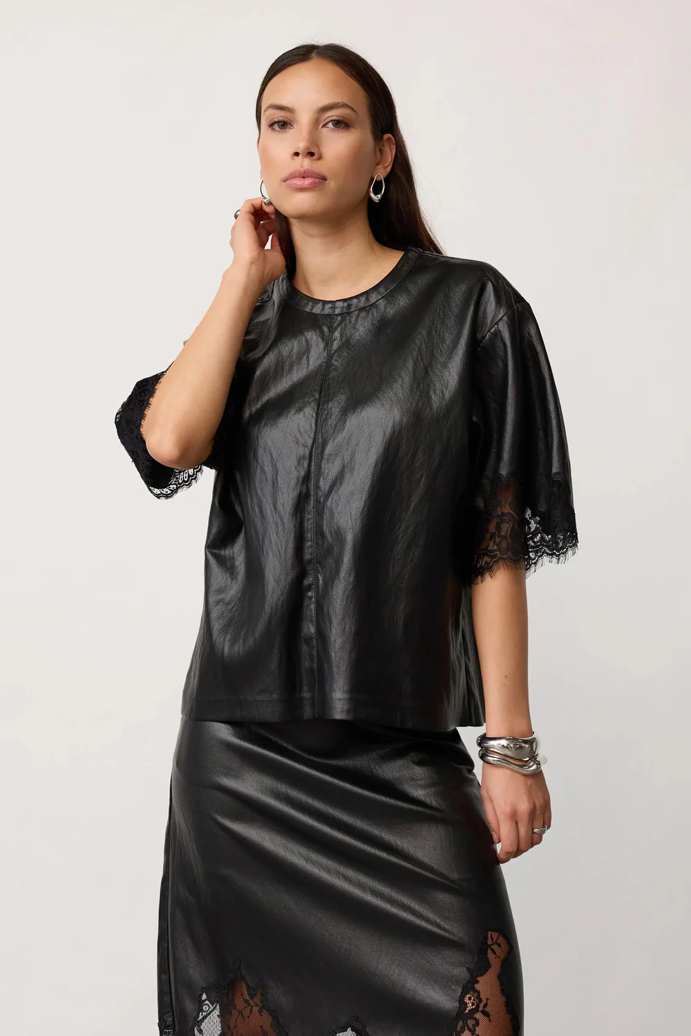 Gitt Box Lace Tee 45105 | Black | Bluse fra Co'couture