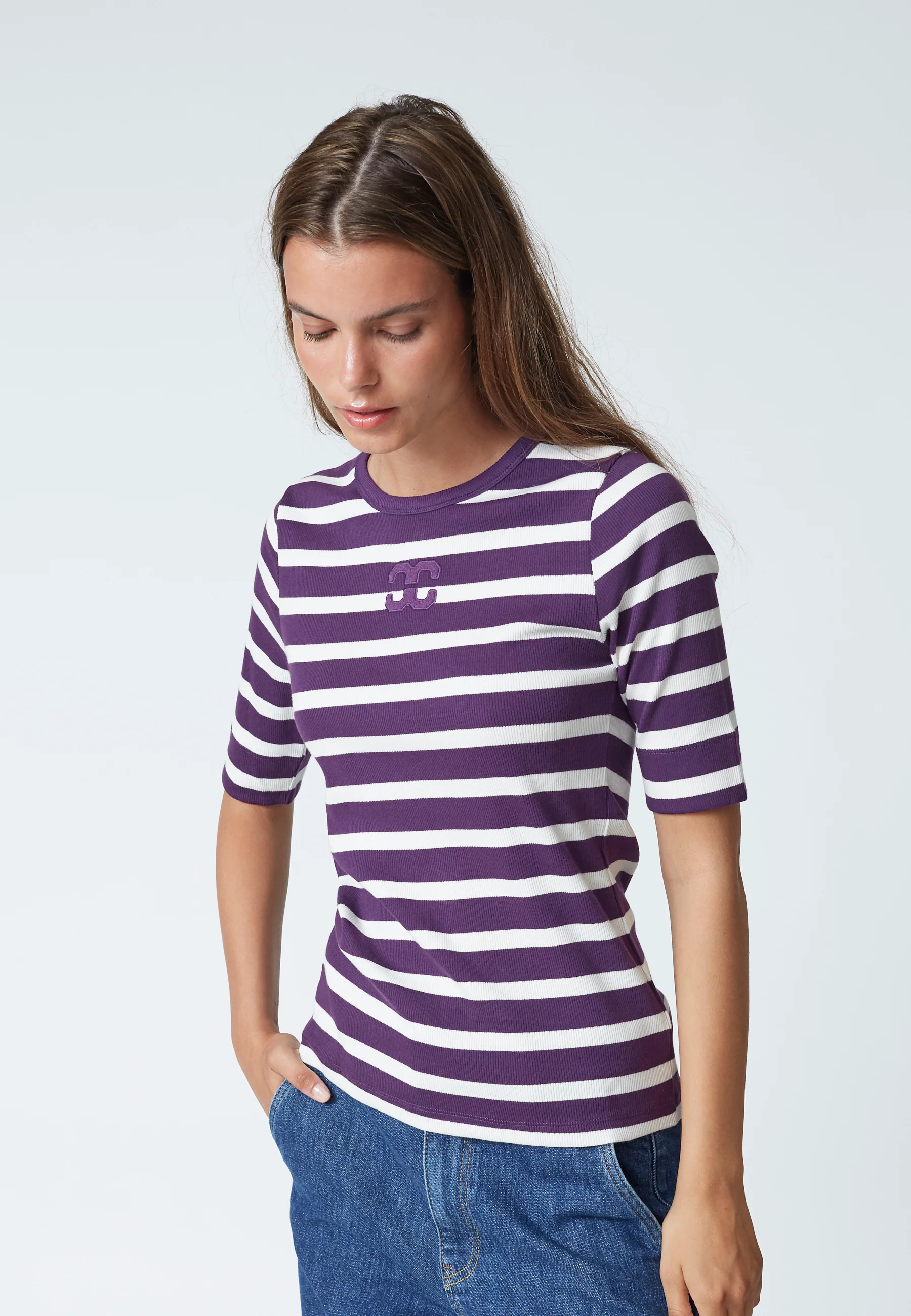 Granny Rib Emb SS T-shirt 33206 | OffWhite/Plum | T-Shirt fra Co'couture - Image 6