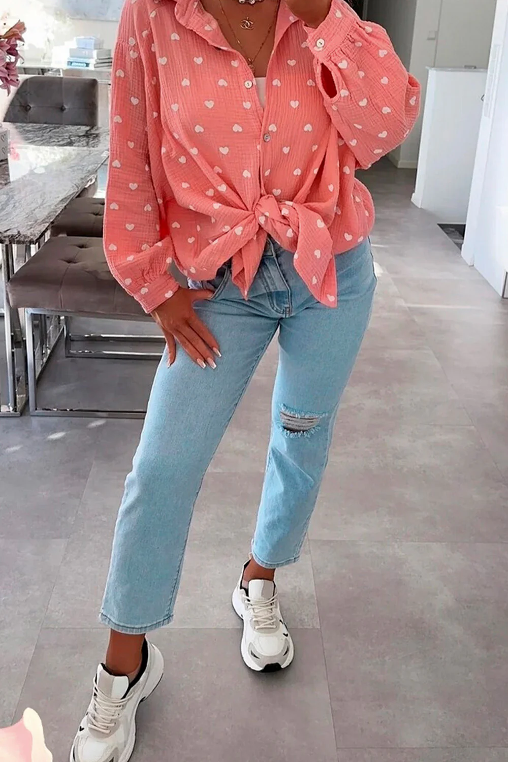 Hearts Shirt | Salmon | Skjorte fra Avery - Image 2